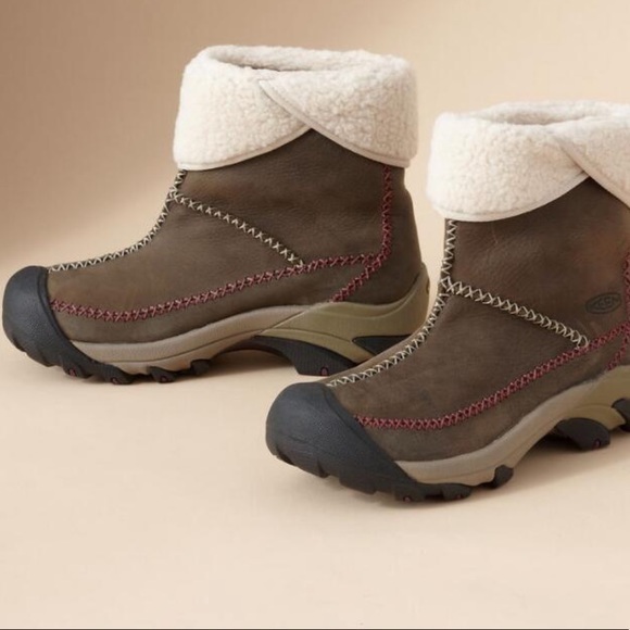 Keen Ankle Boots with Sherpa - Picture 1 of 11